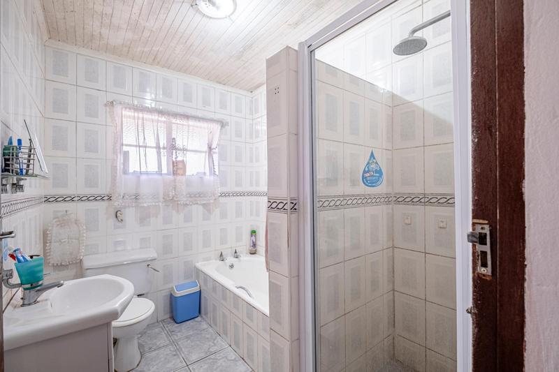 3 Bedroom Property for Sale in Hillside Eastern Cape